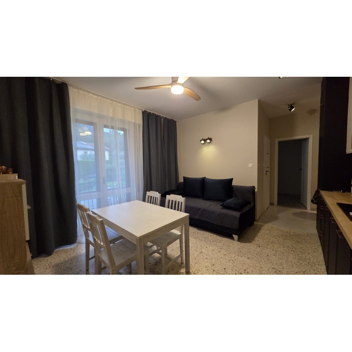 Apartament dla maksymalnie 6 osób nad jeziorem Como z widokiem na jezioro